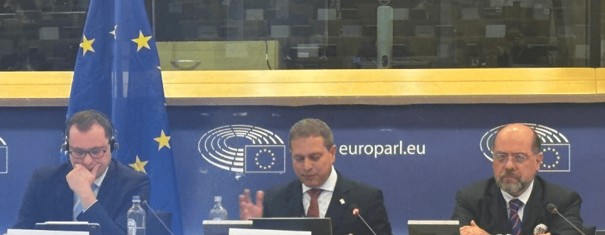 Rector de la UCAT hace historia en la VII Cumbre Transatlántica y posiciona a la educación superior en el debate democrático global